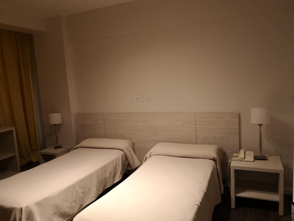 Hotel Versailles Mar del Plata Chambre photo